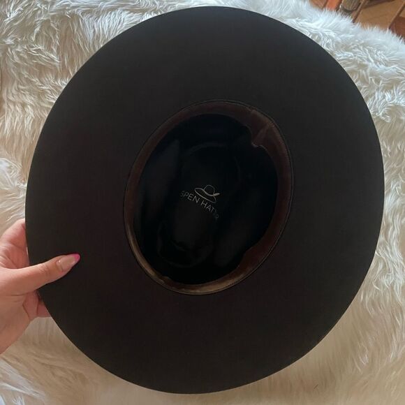 Aspen custom flat brim hat - Picture 6 of 7